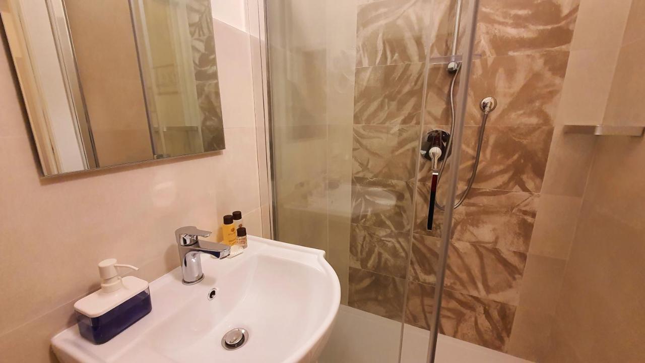 Relais Pacinotti Rooms Pisa Bagian luar foto